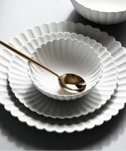 Daisy Dinnerware