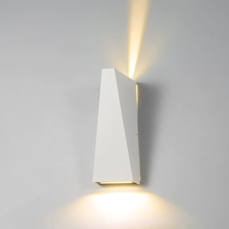Empire Waterproof Wall Lamp